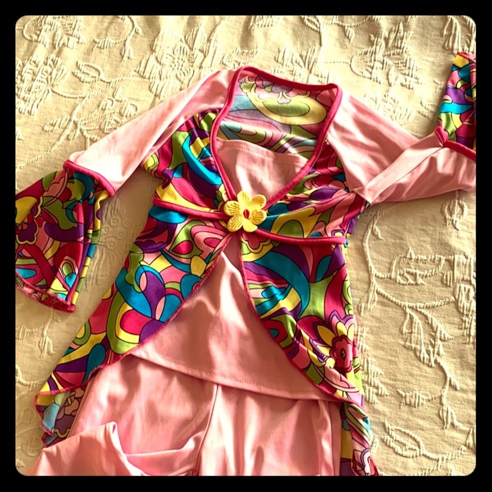 Groovy Girl Outfit